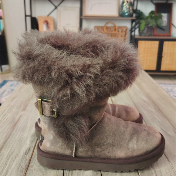 UGG Deena Boots in Chestnut Size 7 - Picture 4 of 13